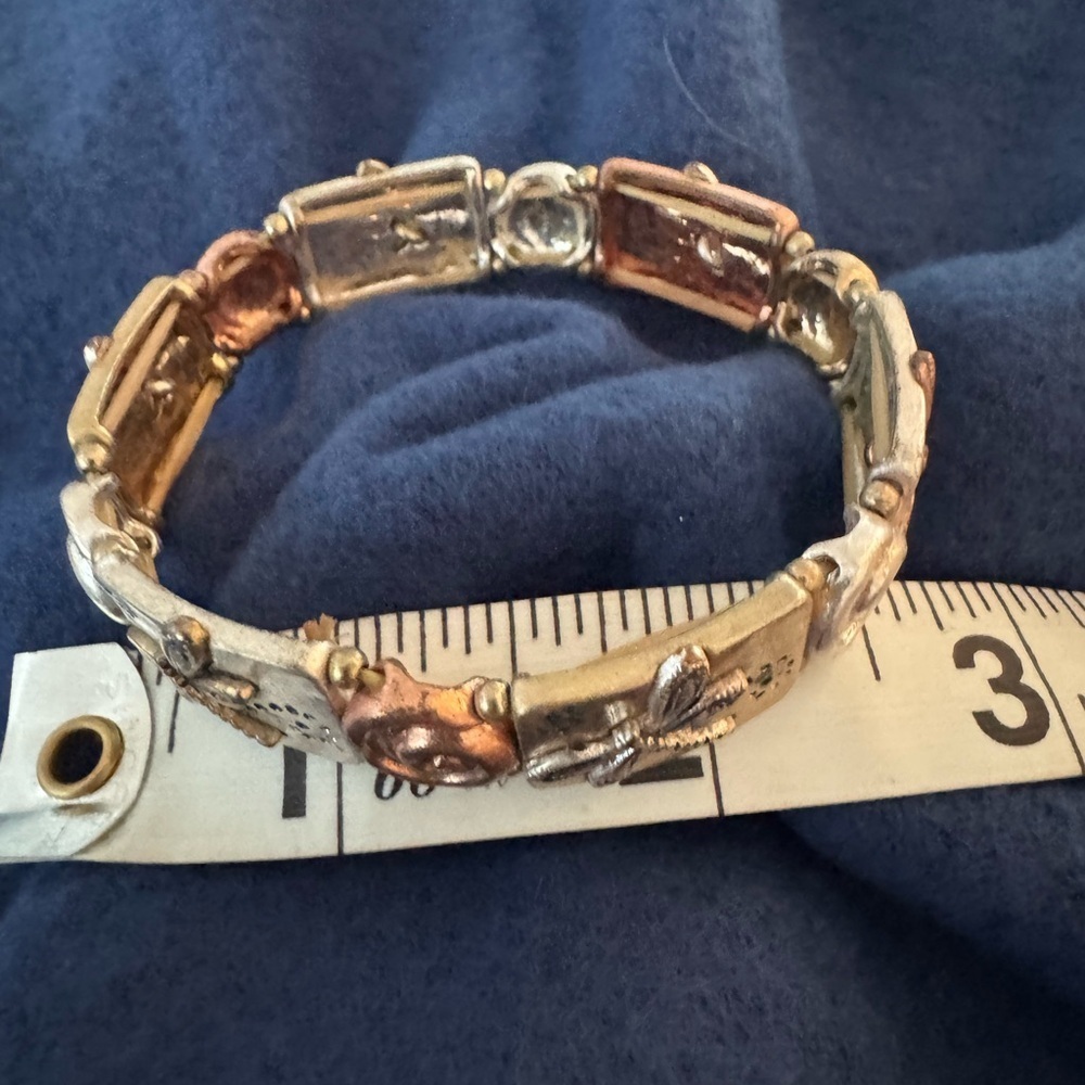 Gold and Silver Floral Leaf Bracelet - Picture 2 of 6